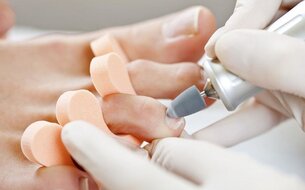 Salon Nehtík – Praha 3 – Kurz suché pedikúry: zrychlené půldenní praktické školení Salon Nehtík – Praha 3 – Kurz suché pedikúry: zrychlené půldenní praktické školení